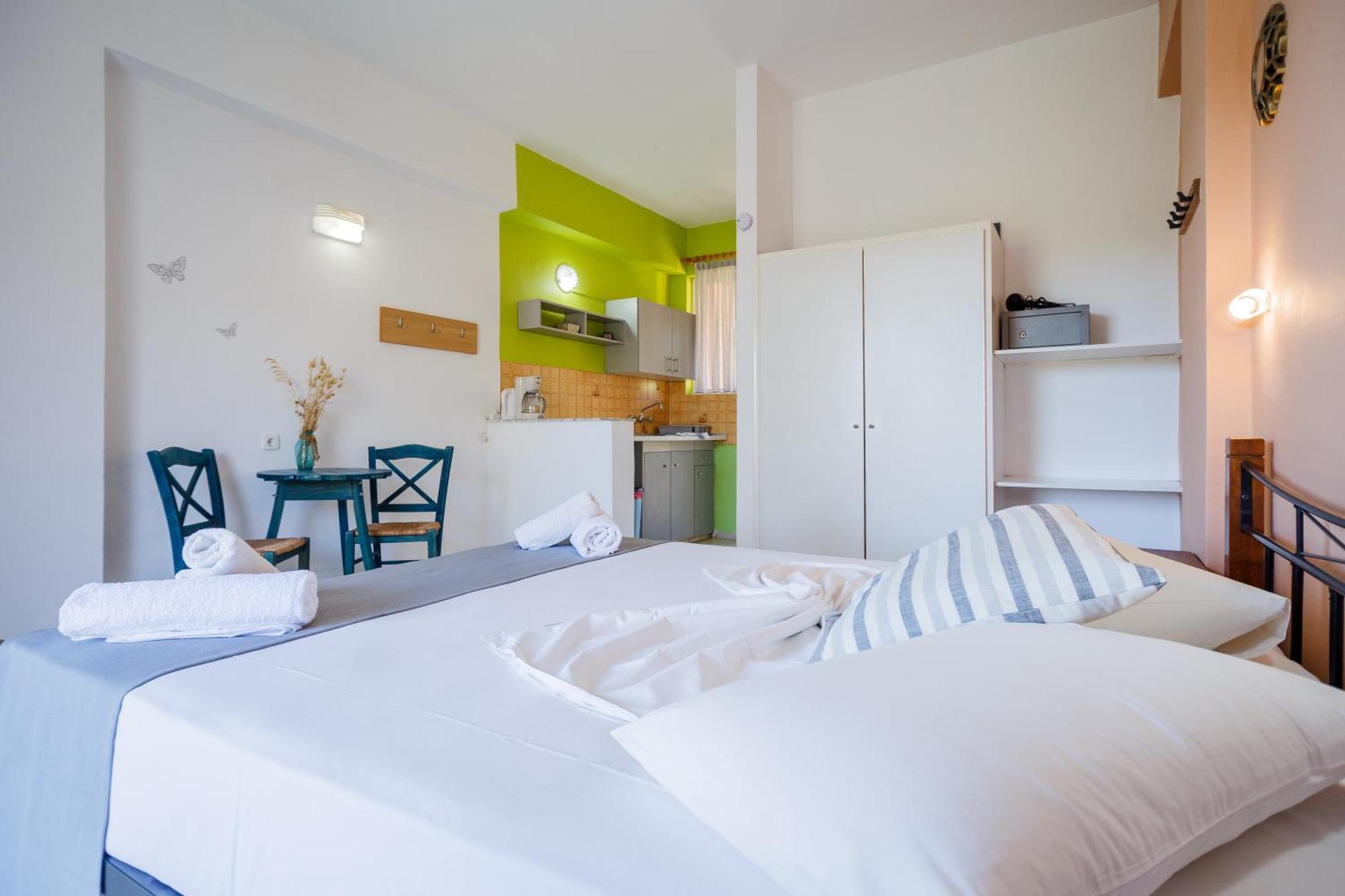 Kyprianos Apart otel Keri Dış mekan fotoğraf